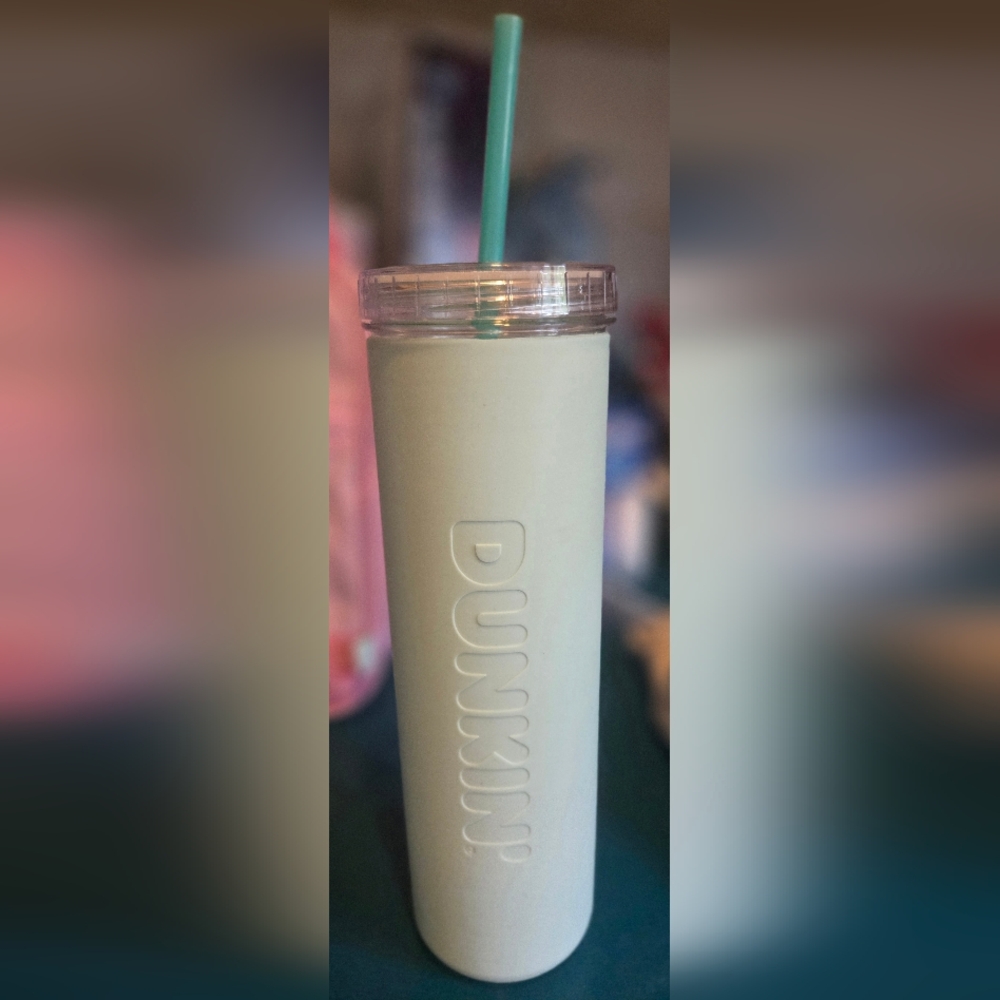 2022 Dunkin Tumblr